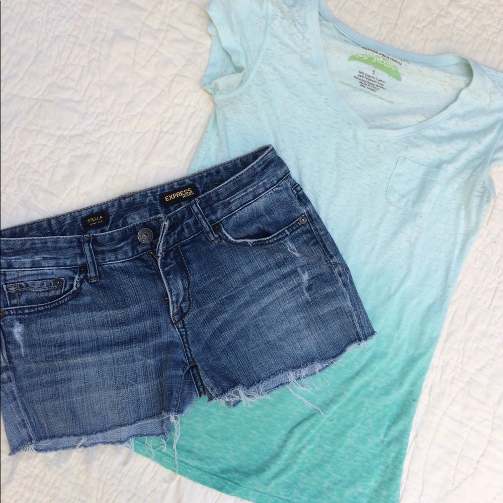 Earth Yoga ombré v-neck small blue green t-shirt